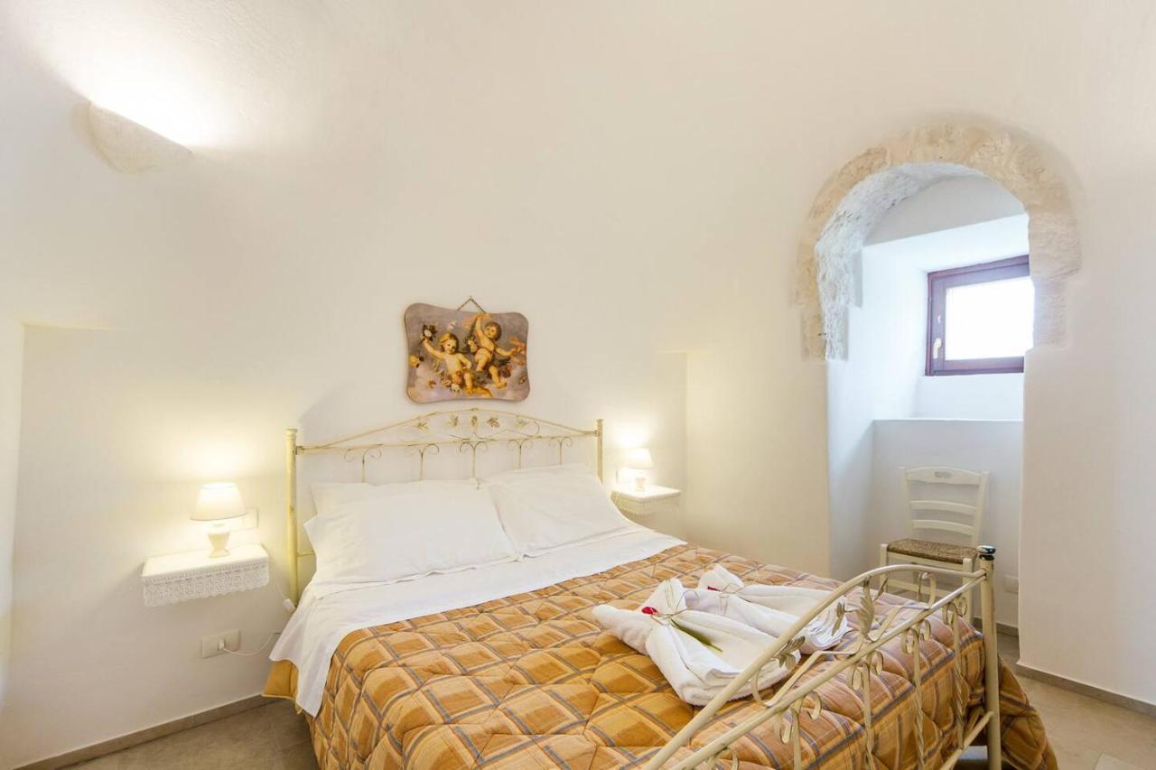 Masseria Trulli Sull'Aia ชิสแตร์นีโน ภายนอก รูปภาพ